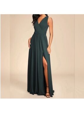 Lulus Thoughts of Hue NWT size XL Emerald Green Surplice Maxi Dress Formal Gown